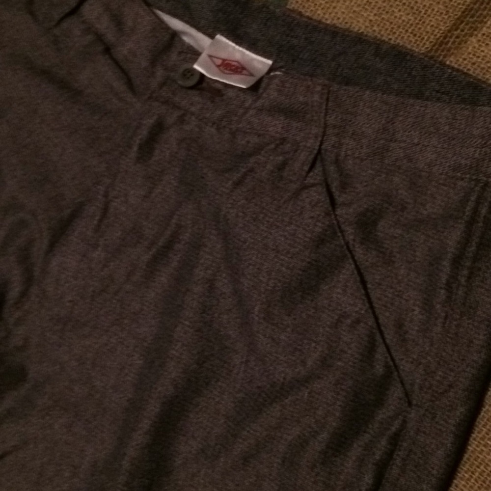 Jacks Shorts size 33 Sweet Silver!